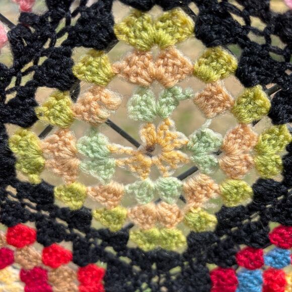 Vintage Handmade Grannycore Square Afghan Throw Roseanne Boho Crochet 70"x38" - Picture 7 of 9